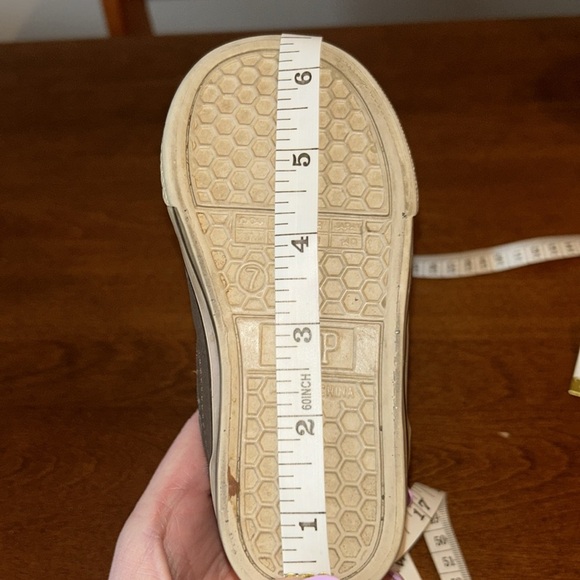 Baby GAP Brown and Orange Boots with Vibrant Laces - Picture 6 of 6